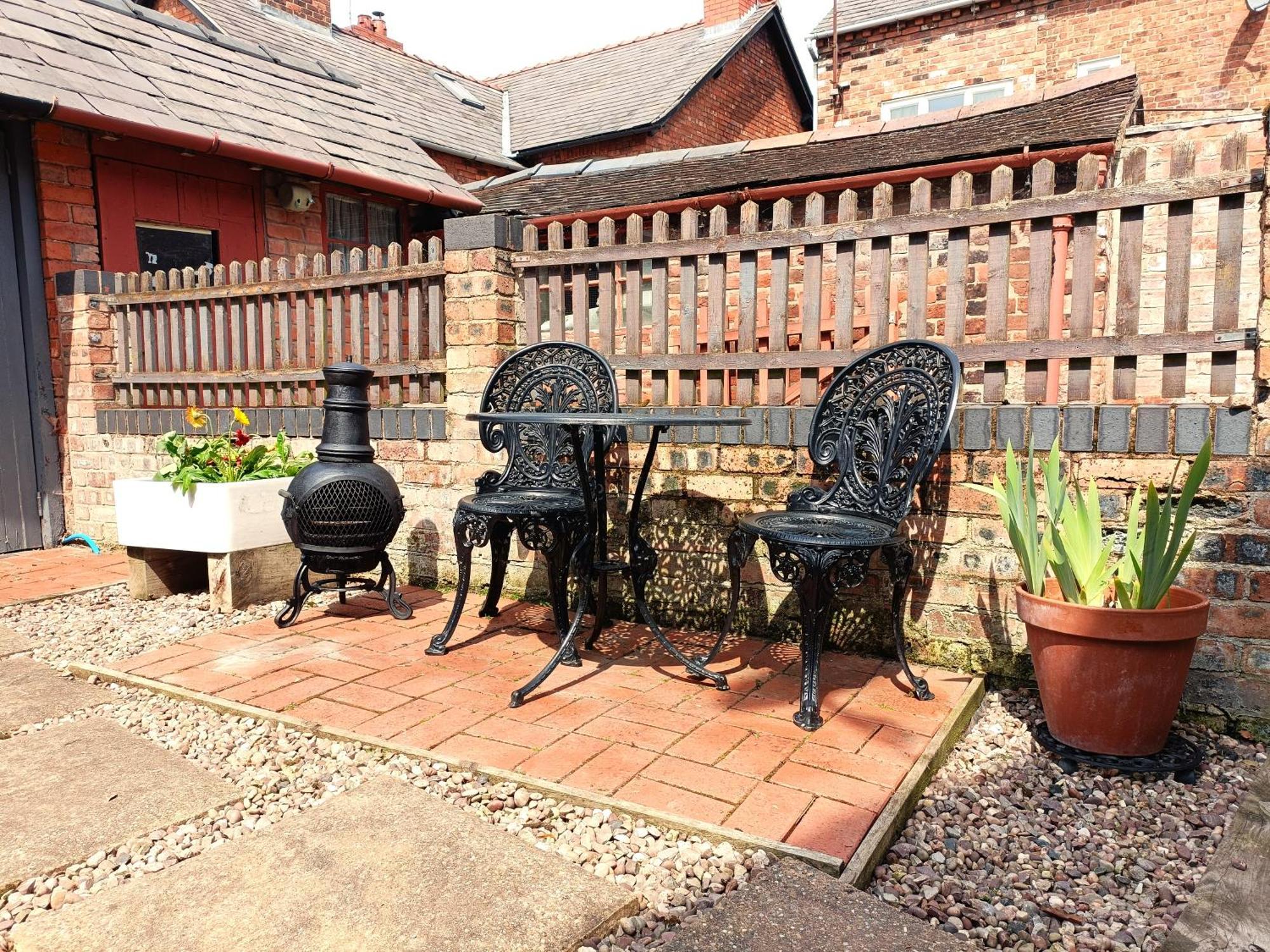 Charming Terrace Home In Whitchurch Whitchurch  Extérieur photo
