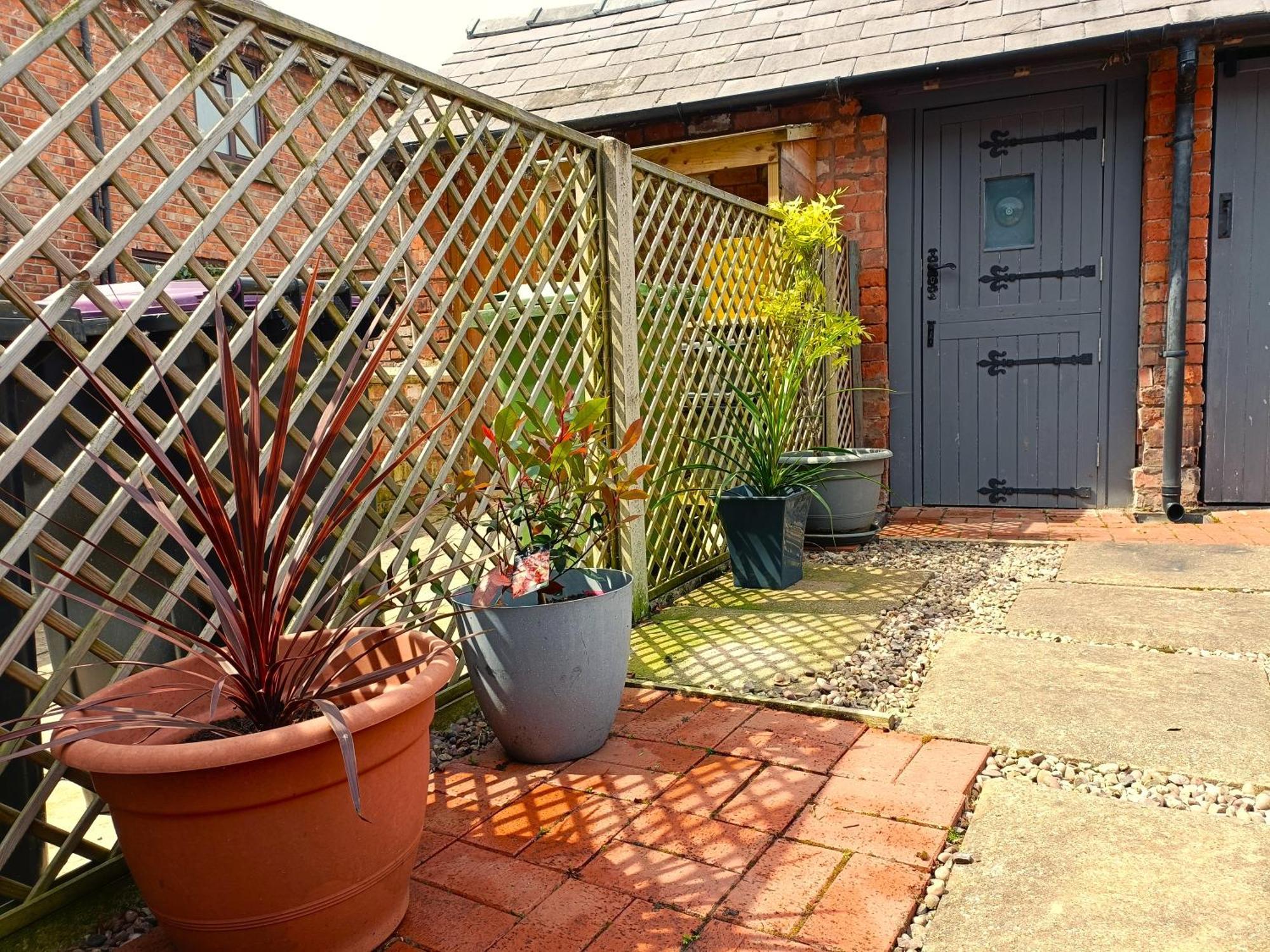 Charming Terrace Home In Whitchurch Whitchurch  Extérieur photo